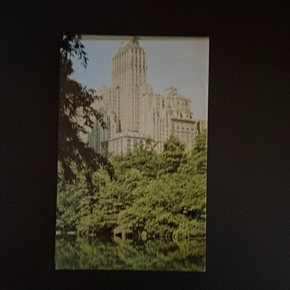 Collection of New York Vintage Postcards - Picture 11 of 14